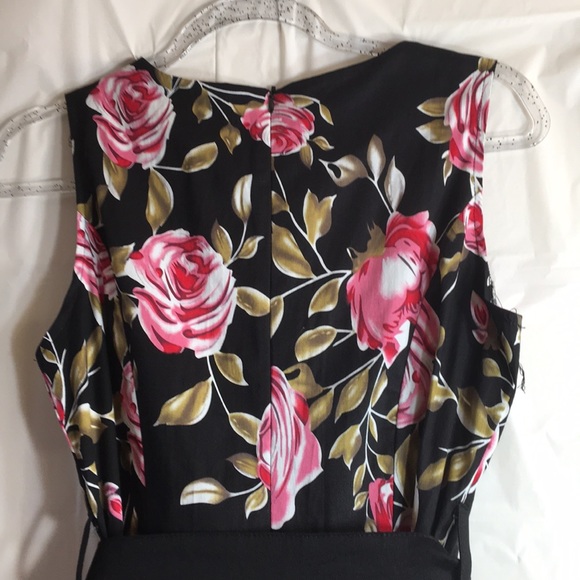 Mixinni Dress - Picture 4 of 6